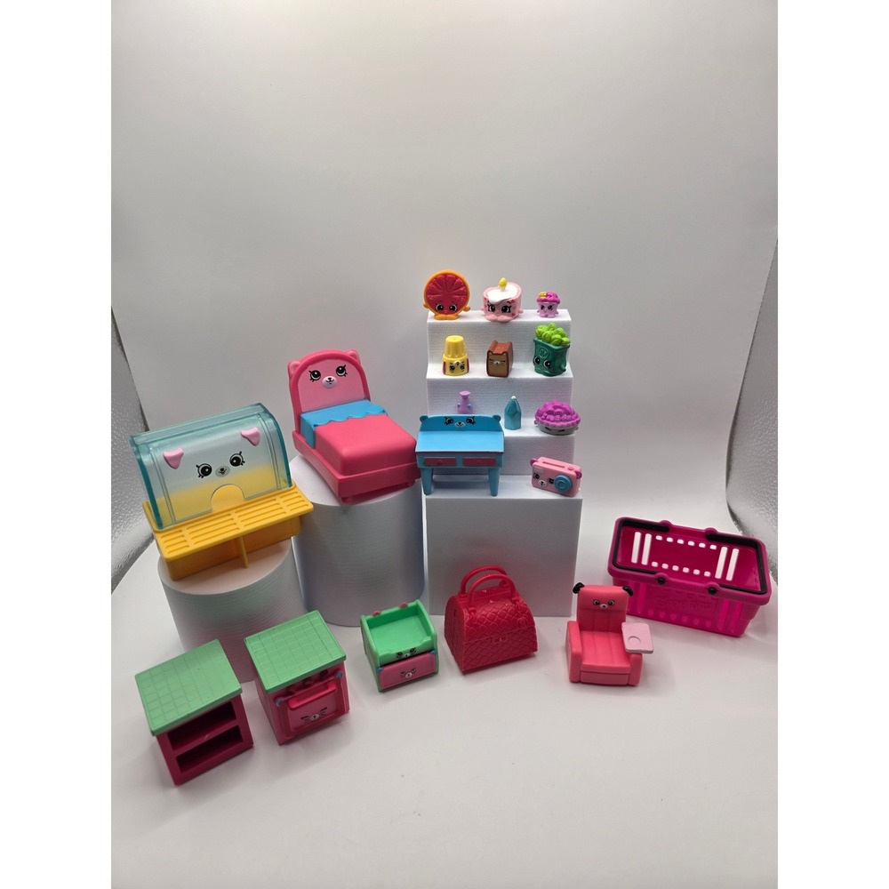 Shopkins Happy Places Petkins Furniture & Figures Lot Pink Shopping Basket 19pc